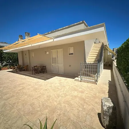 Andromeda Guest house 3*